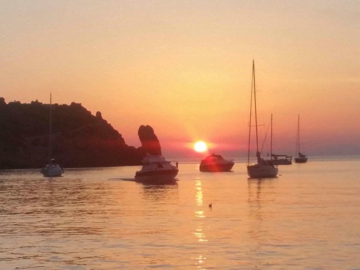 Yacht Suite Marina Di Grosseto Exterior foto